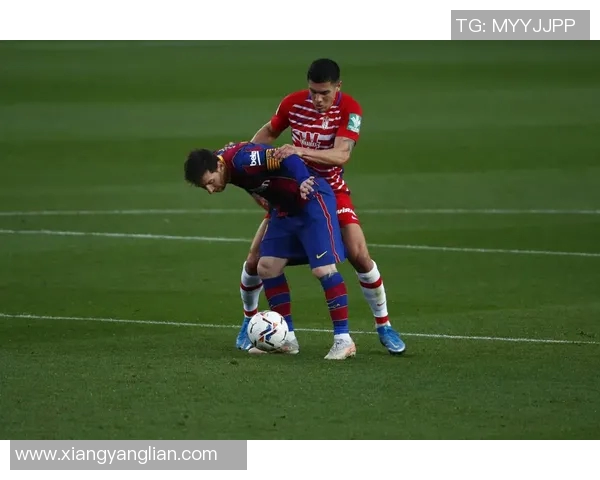 索加戴腿章球员成功登陆西甲联赛